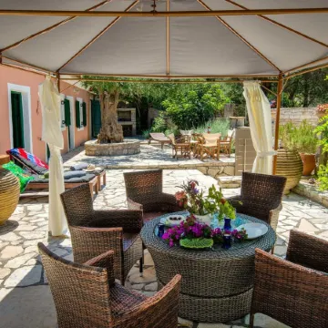 Levrecchio Beach Cottage
