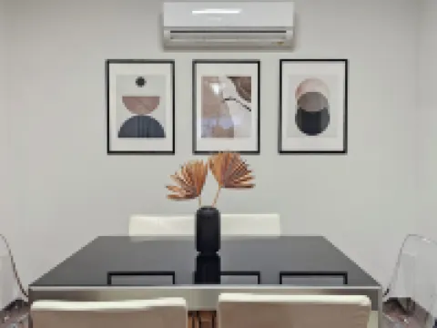 Phaedrus Living Evergreen Nicosia City Residence Hotéis em Strovolos