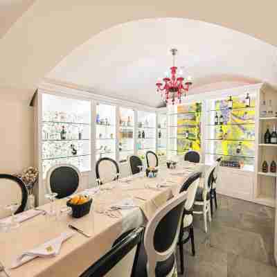 Hotel Mastrodattia Dining/Meeting Rooms