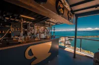 Royal Comfort Hotel - bars