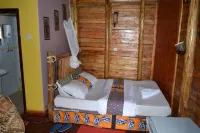 Unik Hotel Limited Hoteles en Kira Town
