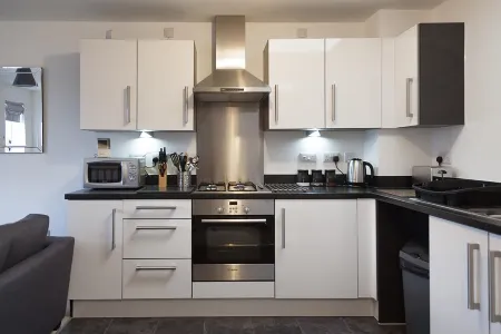 The Robin Coach House by RentMyHouse