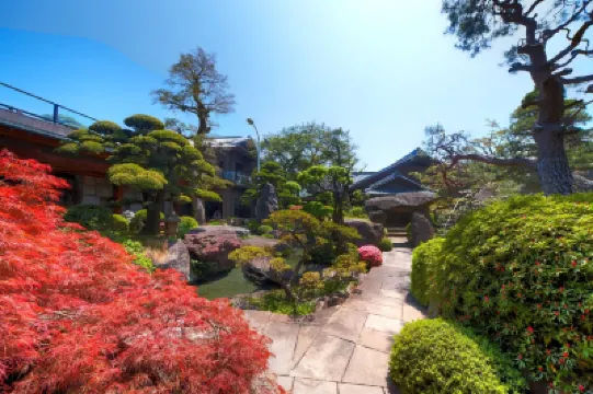Beautiful Japanese Garden Kagetsu Hotel a 