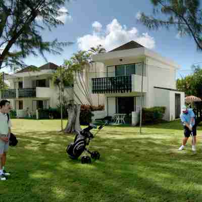 Plum Tree Club Hotel Exterior