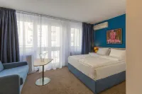 Premium Crown Suites - Balkon