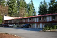 Smokey Point Motor Inn - parking