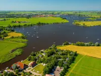 Waterlodge Iisf Gel Hotels in Grouw