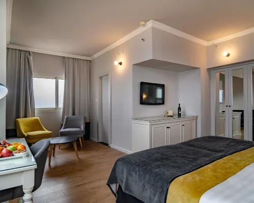 Royal Plaza Hotel Hotels in Kinnerot
