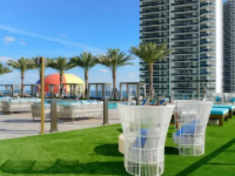 Luxury Miami Condos – Ocean & City Views Hotels in Hallandale Beach