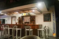Lanas Beach Resort Carabao Island - bar