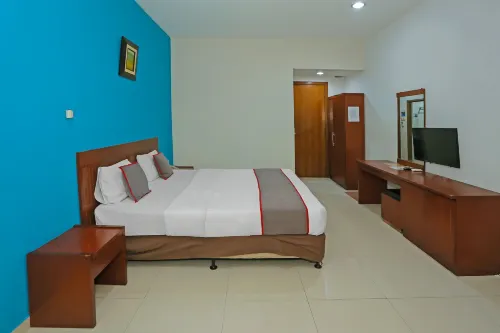 Townhouse Oak Hotel Fiducia Pasar Minggu