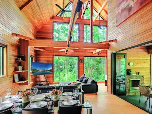 Phoenix Chalets by Hhg