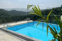 Rivendell Hotel - สระว่ายน้ำบนดาดฟ้า
