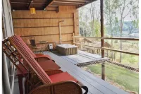 NAN de Panna Riverside Homestay