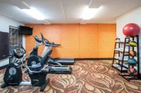 La Quinta Inn by Wyndham Davenport & Conference Center - Gym
