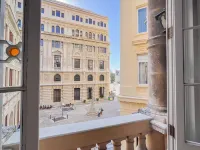 Apartamento amplio con wifi gratis y vista a la Plaza San Francisco Hoteles en La Habana