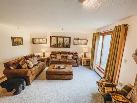 Stratton's Best Kept Secret Ski On/Off Unit E Отели рядом с достопримечательностью «Stratton Mountain»