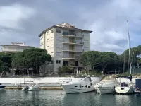 30 m from the beach, overlooking the Marina: beautiful apartment with balcony and wifi - 公寓