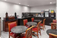 Super 8 by Wyndham Romeoville Bolingbrook