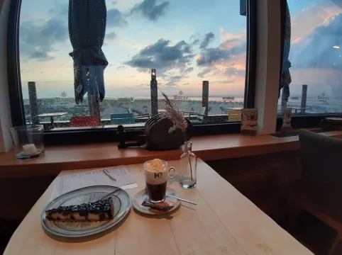 Vacation home near the beach, sun terrace, 6p, Weber grill, e-bikes, wifi, TV...