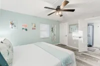 Pool Access and Vibrant Local Eateries - Serene Beachside Haven