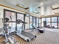 Ski-in Retreat Nestled Among Trees - WiFi, Near Lifts Hotels in Parowan