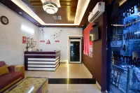 ホテル デブーミ イン