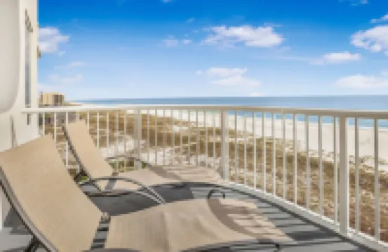 Spanish Key 504: next to Flora-Bama, Sleeps 8