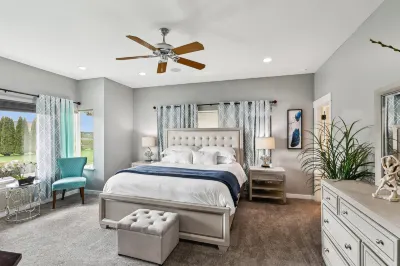 New Skagit Tulip Farm Estate 3 beds 2 baths Hotels near Mt Baker vantage point at Padilla Bay
