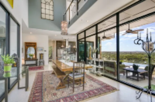 Canyon Views and Plunge Pool - Luxurious Tranquil Retreat