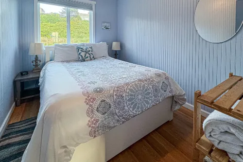 Dog-friendly cottage w/ beach access & ocean view from living room Hotel a Moclips