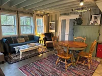 Toddy Pond Lakehouse -  Beautiful sunrises, water fun, close coastal towns/parks