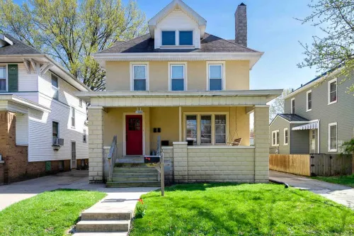 Cozy Apartments and Entertainment Options - Gorgeous Family Retreat