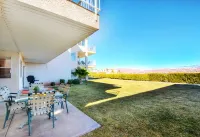 Extravagant Views and Shared Pools - Stylish Southern Utah Retreat