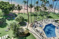 Designer Kitchen and Spacious Lanai - Luxurious Ocean View Retreat Hotels in Wailea