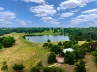 Hot Tub, Fire Pit, Outdoor Shower, Scenic Views - Charming Oasis