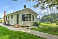 Outdoor Hot Tub and Expansive Acreage - Charming Serene Retreat Hotels in Canton