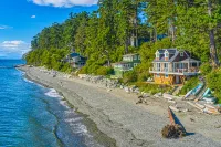 Eagles Nest - Unit 1 House: Ocean Views, Beach Access - Point Roberts