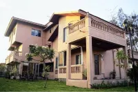 Hangout Villas Hoteller i Parsi Colony