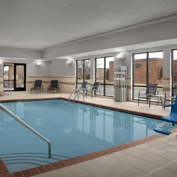 Hampton Inn & Suites Williston