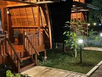 Dekamil Cottage Villa Kebun Hotel di Parit Padang