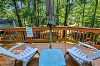 Game Room and Lake Access - Cozy Pocono Retreat