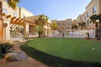Homewood Suites by Hilton Palm Desert Отели рядом с достопримечательностью «Калифорния Стейт Юниверсити, Сан Бернардино Палм-Дезерт Кампус»