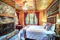 Creek Front Cabin with Hot Tub and Mountain Views - Stunning Retreat Hotels in Roan Mountain
