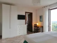 Villa Belvedere Langhe Hotels in Clavesana
