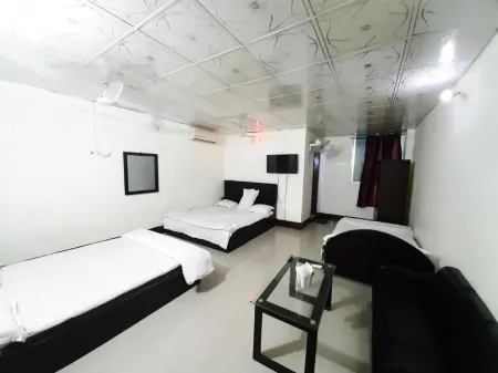 W Hotel Отели рядом с достопримечательностью «Cross Bridge»