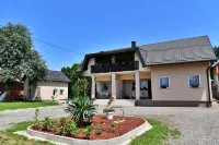 Apartments Green Linden Hotel a 