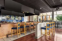 Days Hotel by Wyndham Allentown Airport / Lehigh Valley - bar