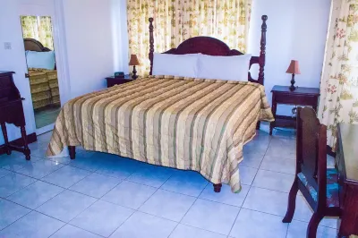Pink Rock Inn Bed and Breakfast