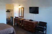Westward Inn & Suites Hotels in Cloverdale